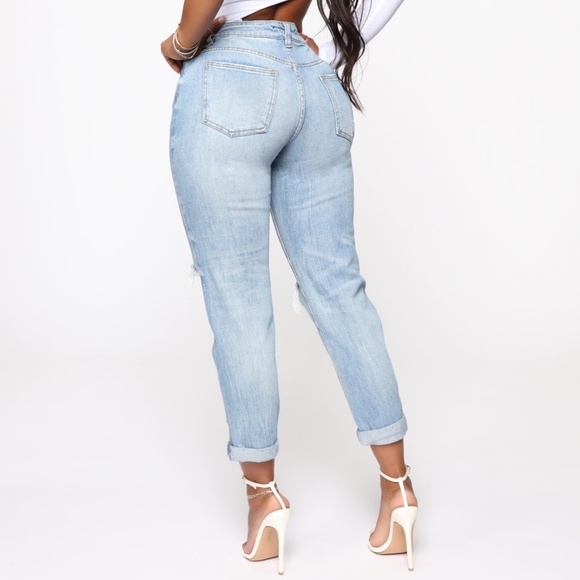 Fashion Nova Keepin Me Stressed Boyfriend Jeans - Medium Blue Wash Size 3 - Picture 4 of 7
